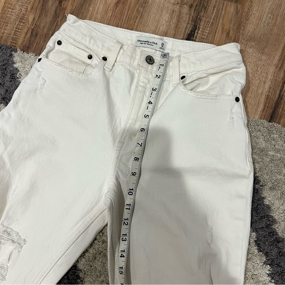 Abercrombie & Fitch High Rise Mom Jean - Picture 12 of 13